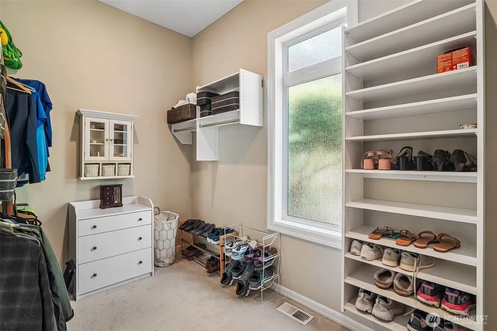 5110 N Foxglove Drive NW Gig Harbor WA 98332