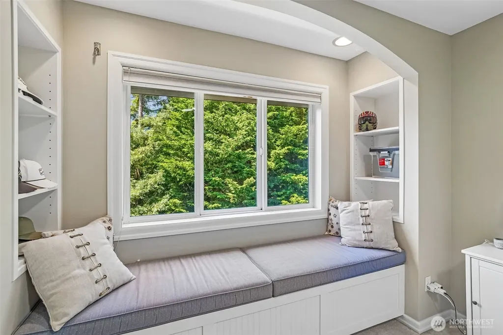5110 N Foxglove Drive NW Gig Harbor WA 98332