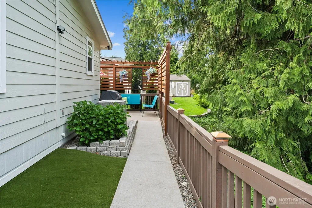 23825 15th Avenue SE Bothell WA 98021
