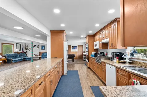 23825 15th Avenue SE Bothell WA 98021