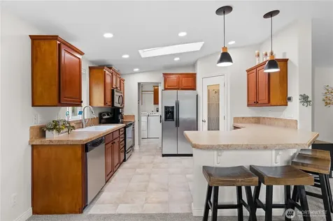 23825 15th Avenue SE Bothell WA 98021