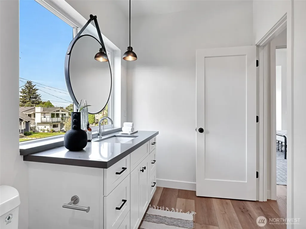 8128 12th Avenue SW Seattle WA 98106