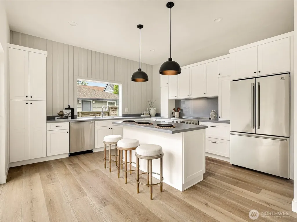 8128 12th Avenue SW Seattle WA 98106