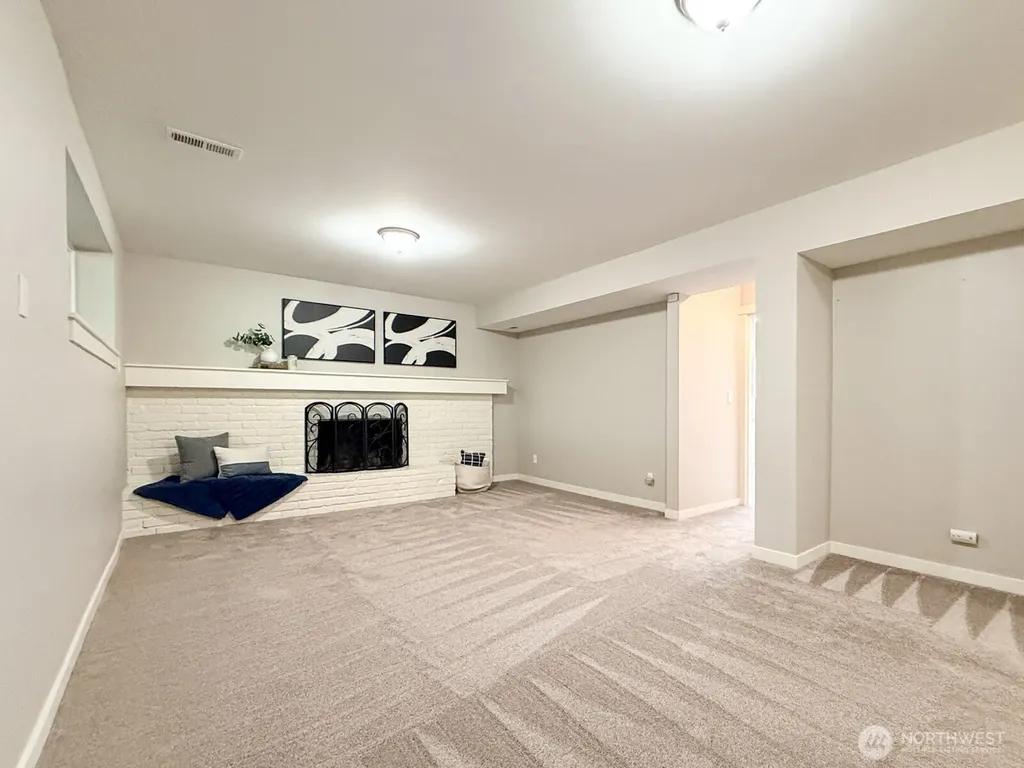 15003 108th Place NE Bothell WA 98011