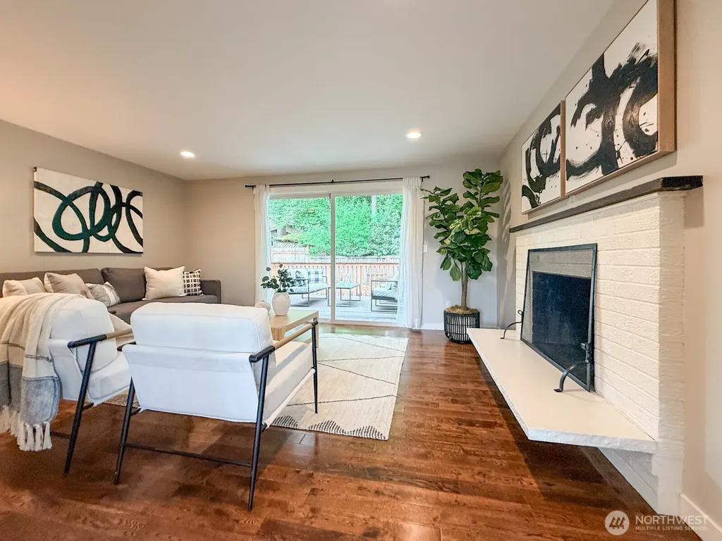 15003 108th Place NE Bothell WA 98011