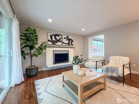 15003 108th Place NE Bothell WA 98011