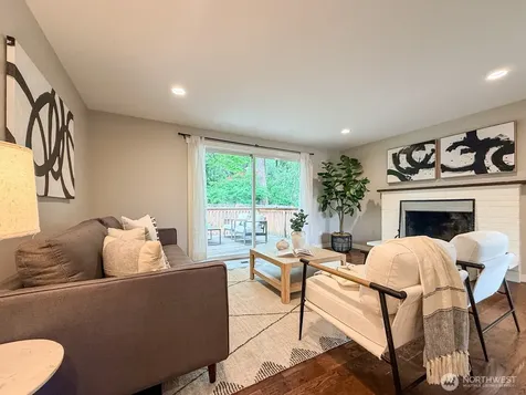 15003 108th Place NE Bothell WA 98011