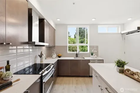 1498 NW 75th Street Seattle WA 98117