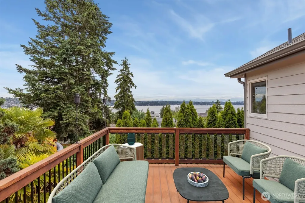 1005 N 29th Street Renton WA 98056