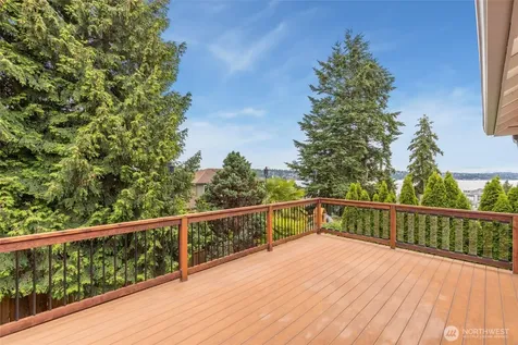 1005 N 29th Street Renton WA 98056