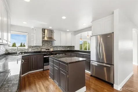1005 N 29th Street Renton WA 98056