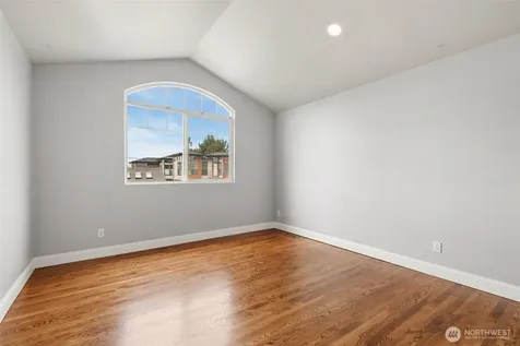 1005 N 29th Street Renton WA 98056