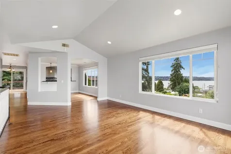 1005 N 29th Street Renton WA 98056