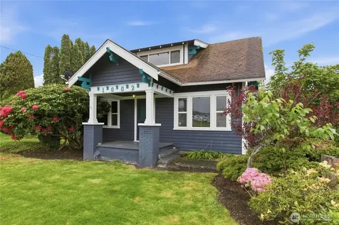 1002 7th Street SW Puyallup WA 98371