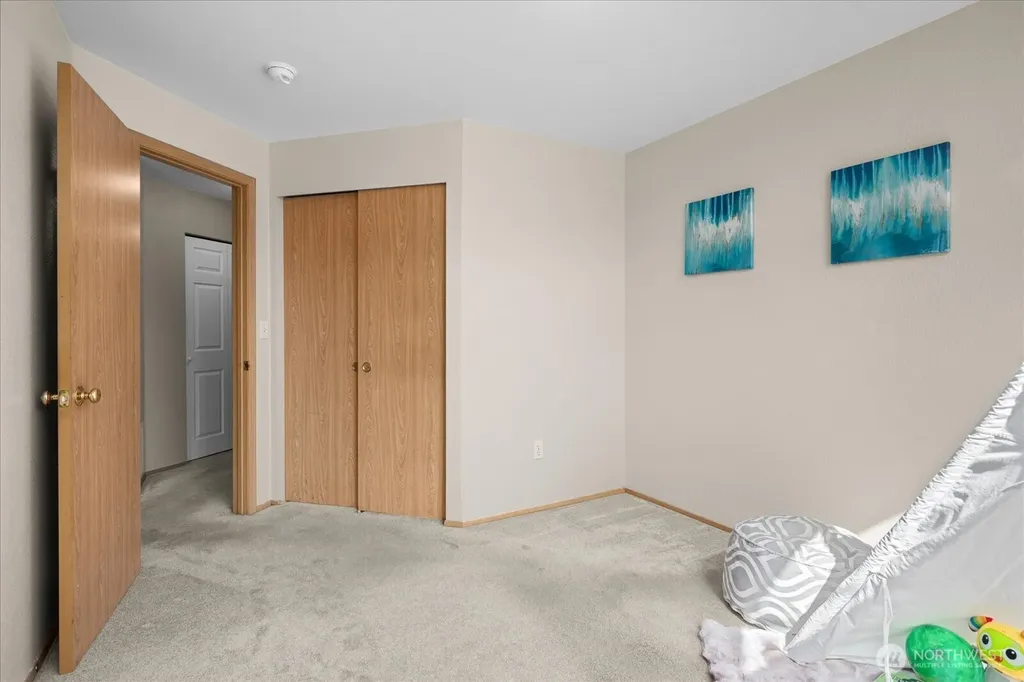 17708 Topper Court Arlington WA 98223