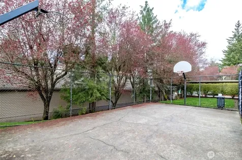 1009 112th Street SE Everett WA 98208
