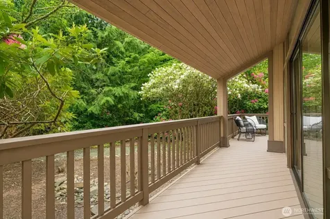 2422 Sahalee Drive W Sammamish WA 98074