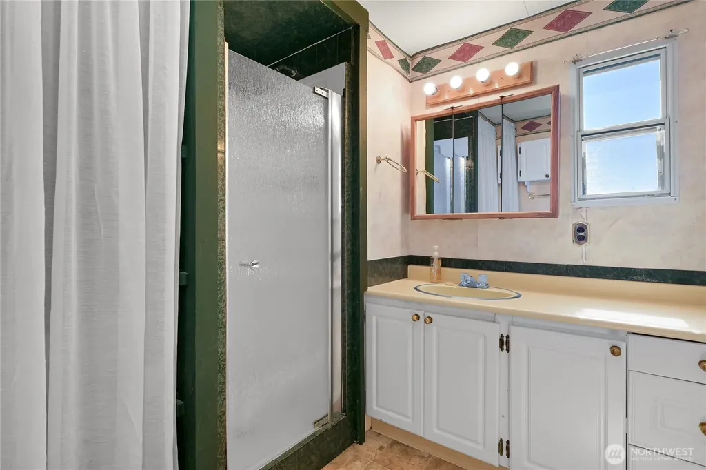 8409 Richard Way Blaine WA 98230