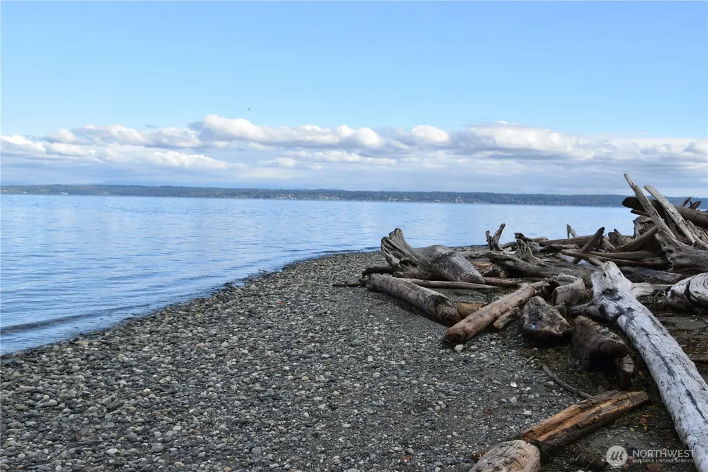 1314 Sunrise Estates Place Camano Island WA 98282
