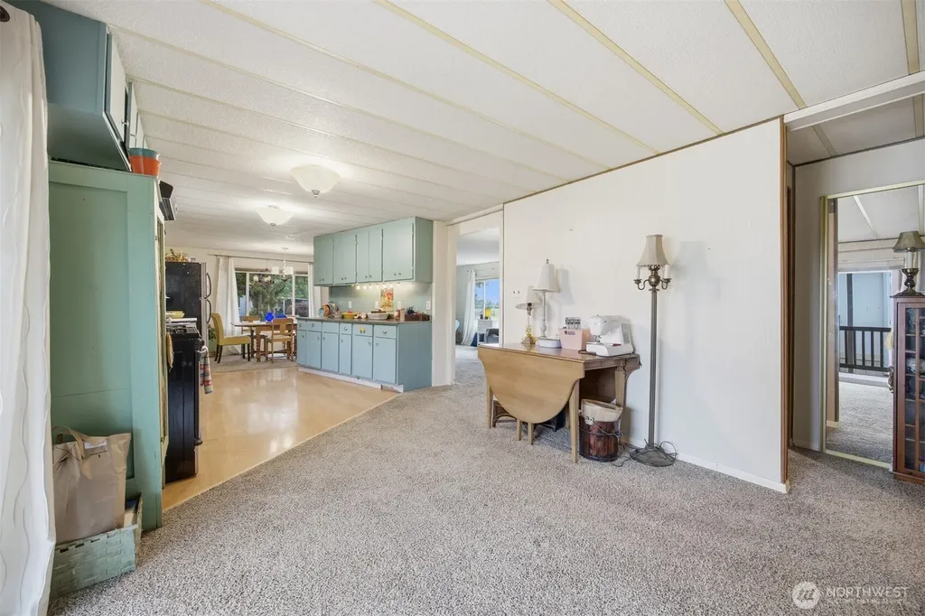 380 E Pole Road Lynden WA 98264