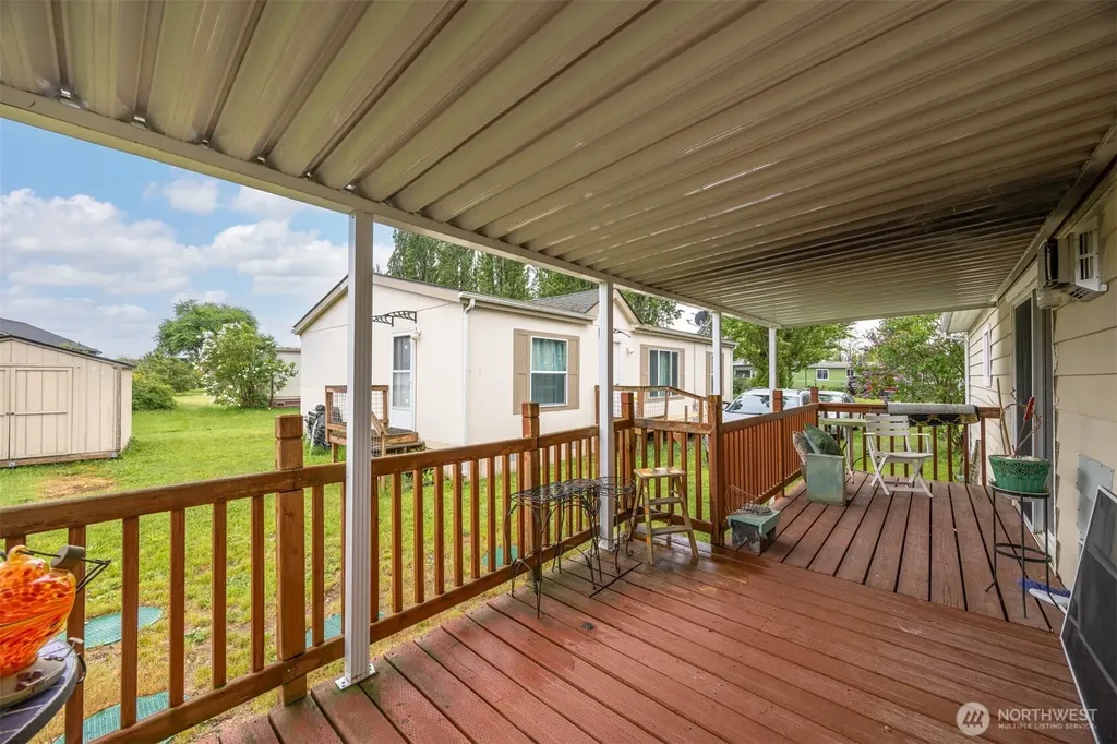 380 E Pole Road Lynden WA 98264