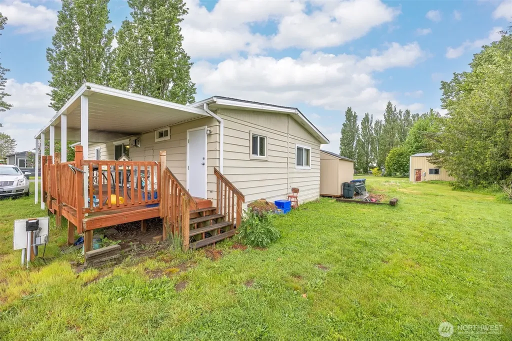 380 E Pole Road Lynden WA 98264