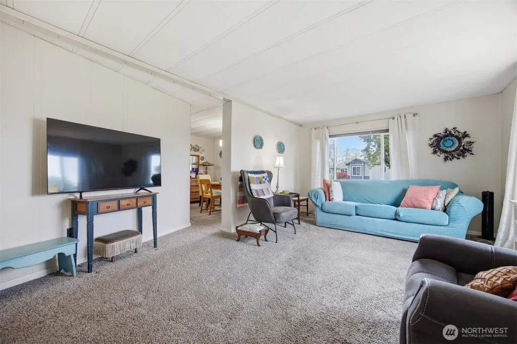 380 E Pole Road Lynden WA 98264