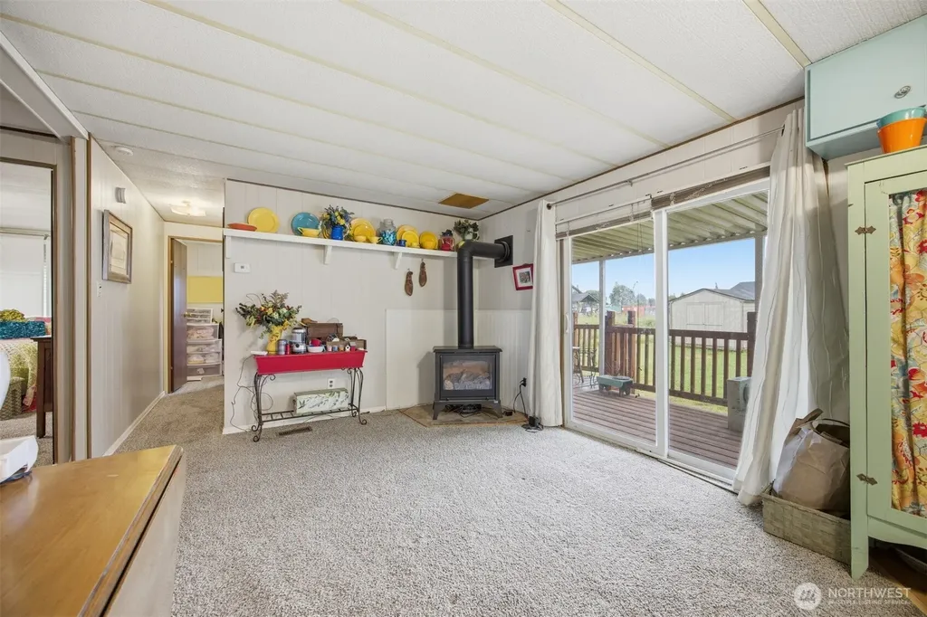 380 E Pole Road Lynden WA 98264