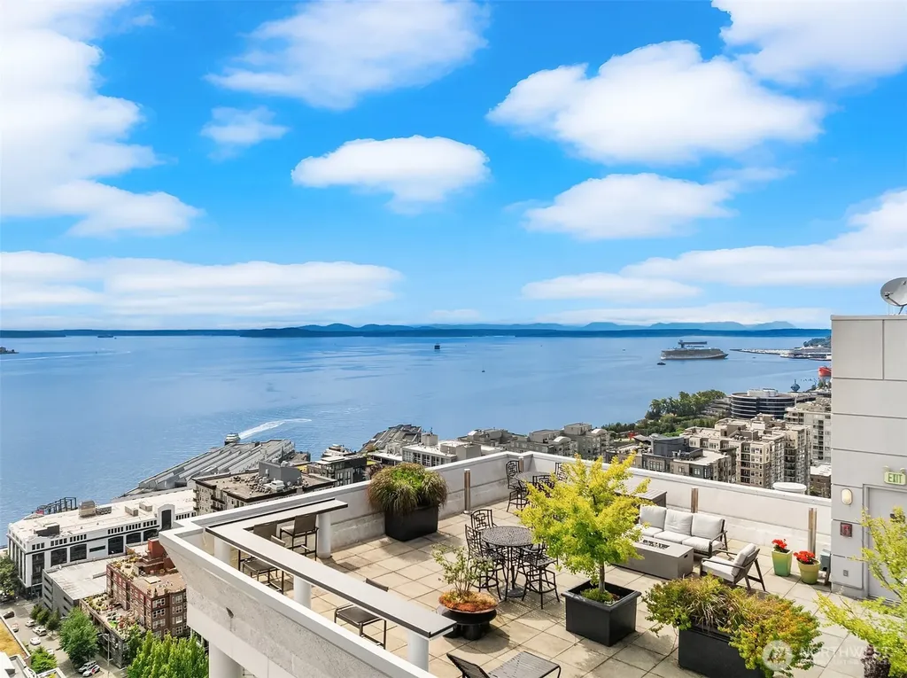 121 Vine Street Seattle WA 98121