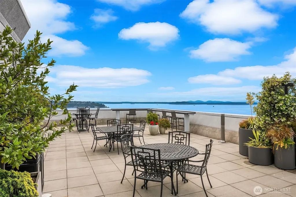 121 Vine Street Seattle WA 98121