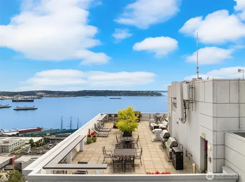 121 Vine Street Seattle WA 98121