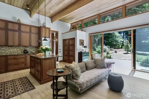 1103 E Ludlow Ridge Road Port Ludlow WA 98365