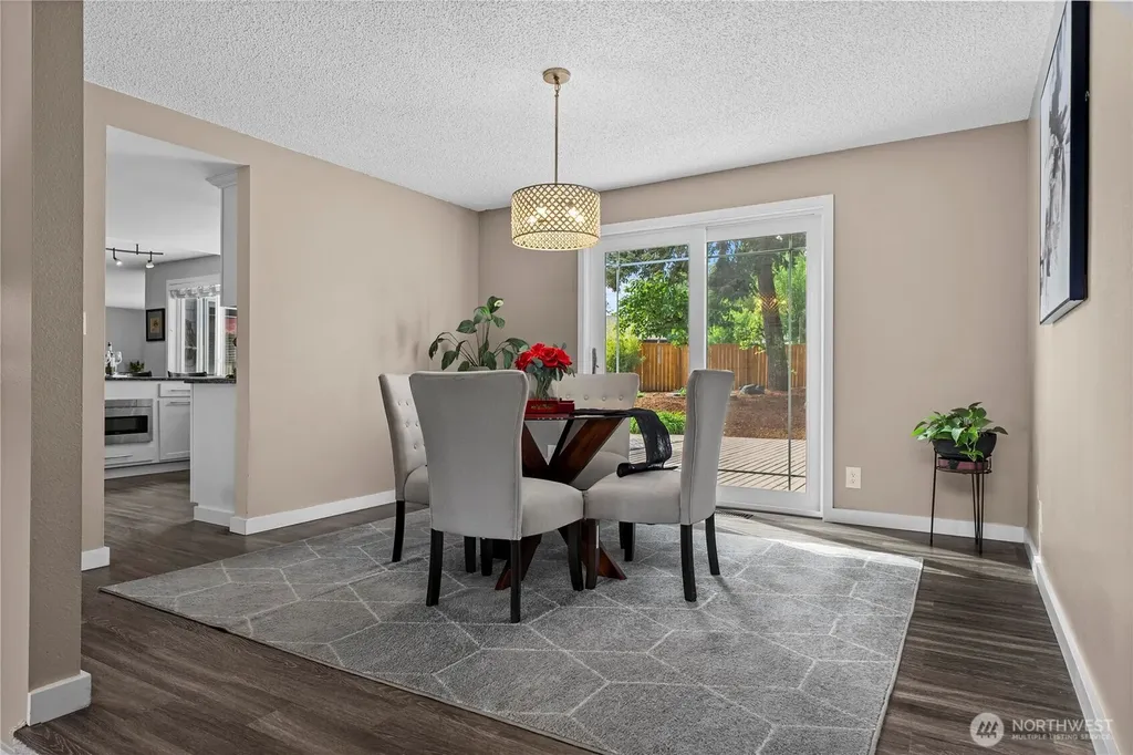 3706 S 256th Court Kent WA 98032