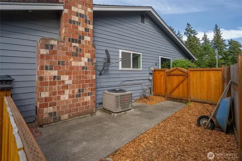 3706 S 256th Court Kent WA 98032