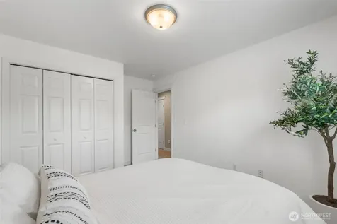 16627 37th Drive SE Bothell WA 98012