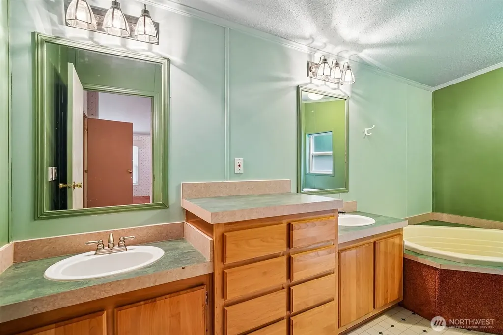 5160 Blacktail Lane Langley WA 98260