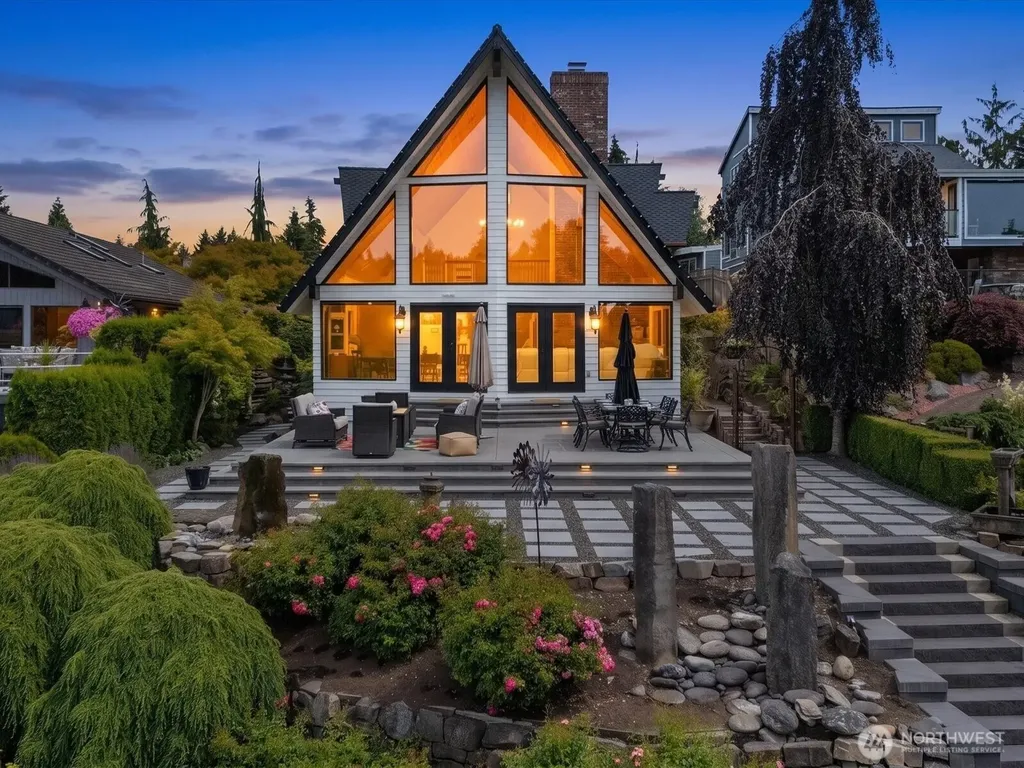 1504 E Lakeshore Drive Lake Stevens WA 98258