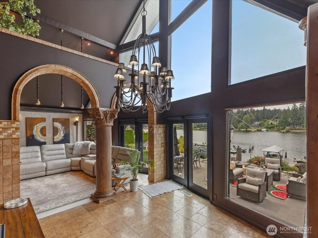 1504 E Lakeshore Drive Lake Stevens WA 98258