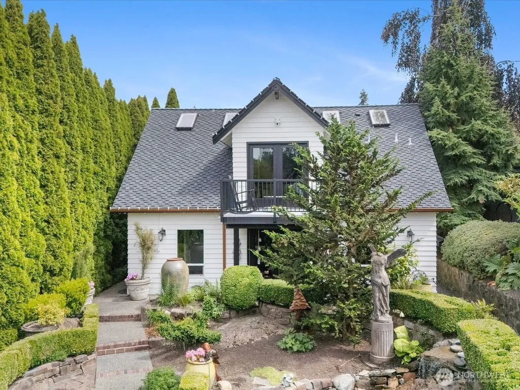 1504 E Lakeshore Drive Lake Stevens WA 98258