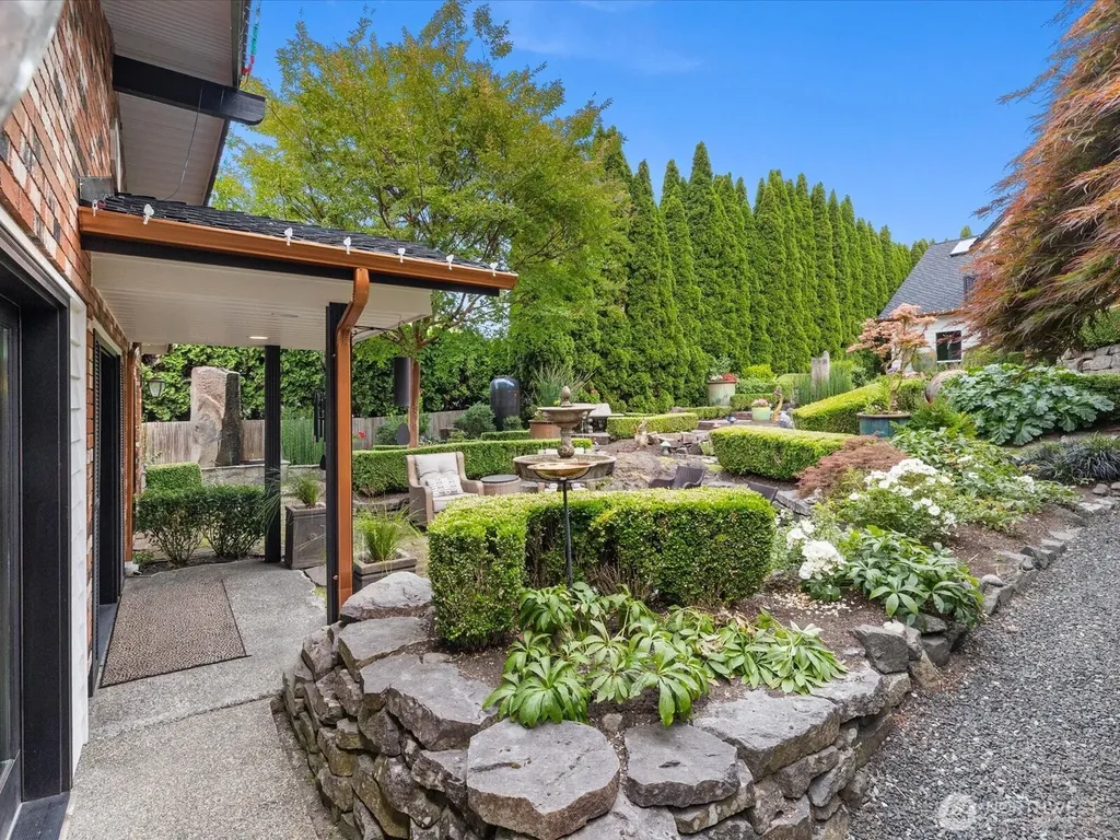 1504 E Lakeshore Drive Lake Stevens WA 98258