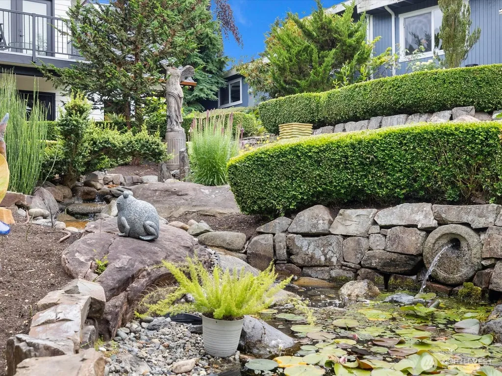 1504 E Lakeshore Drive Lake Stevens WA 98258