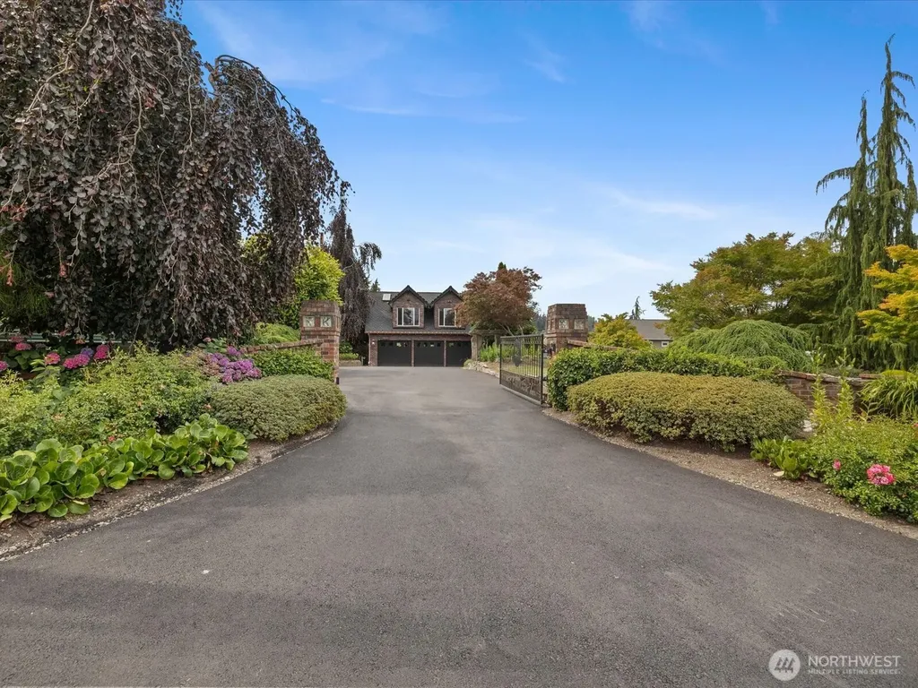 1504 E Lakeshore Drive Lake Stevens WA 98258