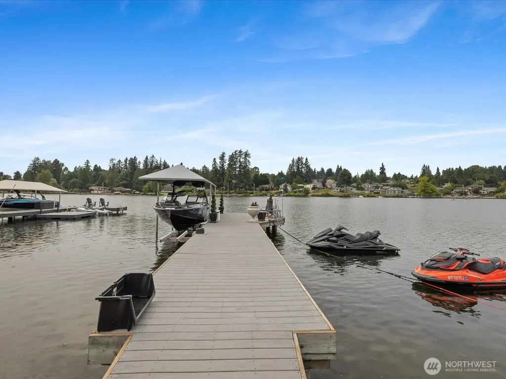 1504 E Lakeshore Drive Lake Stevens WA 98258