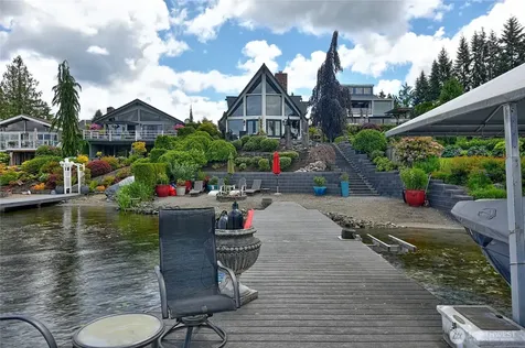 1504 E Lakeshore Drive Lake Stevens WA 98258