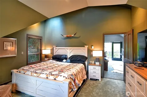 1504 E Lakeshore Drive Lake Stevens WA 98258