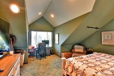 1504 E Lakeshore Drive Lake Stevens WA 98258