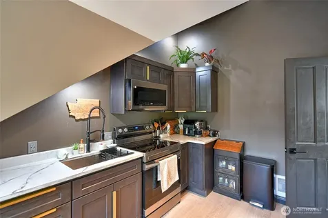 1504 E Lakeshore Drive Lake Stevens WA 98258