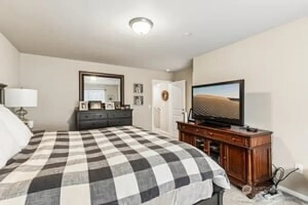 13207 191st Avenue E Bonney Lake WA 98391