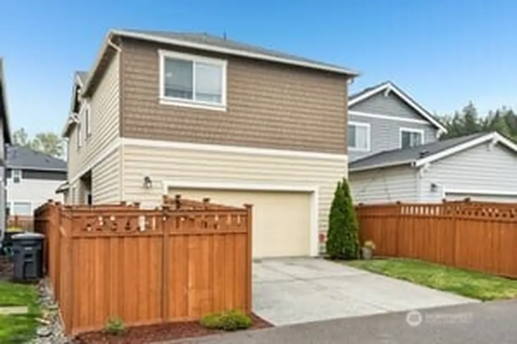 13207 191st Avenue E Bonney Lake WA 98391