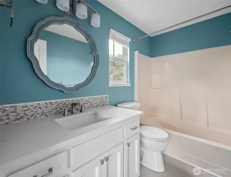 1433 Martha Way Oak Harbor WA 98277